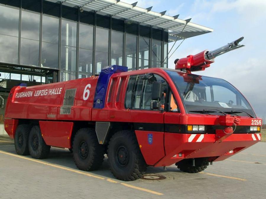  Panther 11000-500 MAN 36.1000VFAEG 8x8 by Rosenbauer 1997 года  (фото 1 из 4)